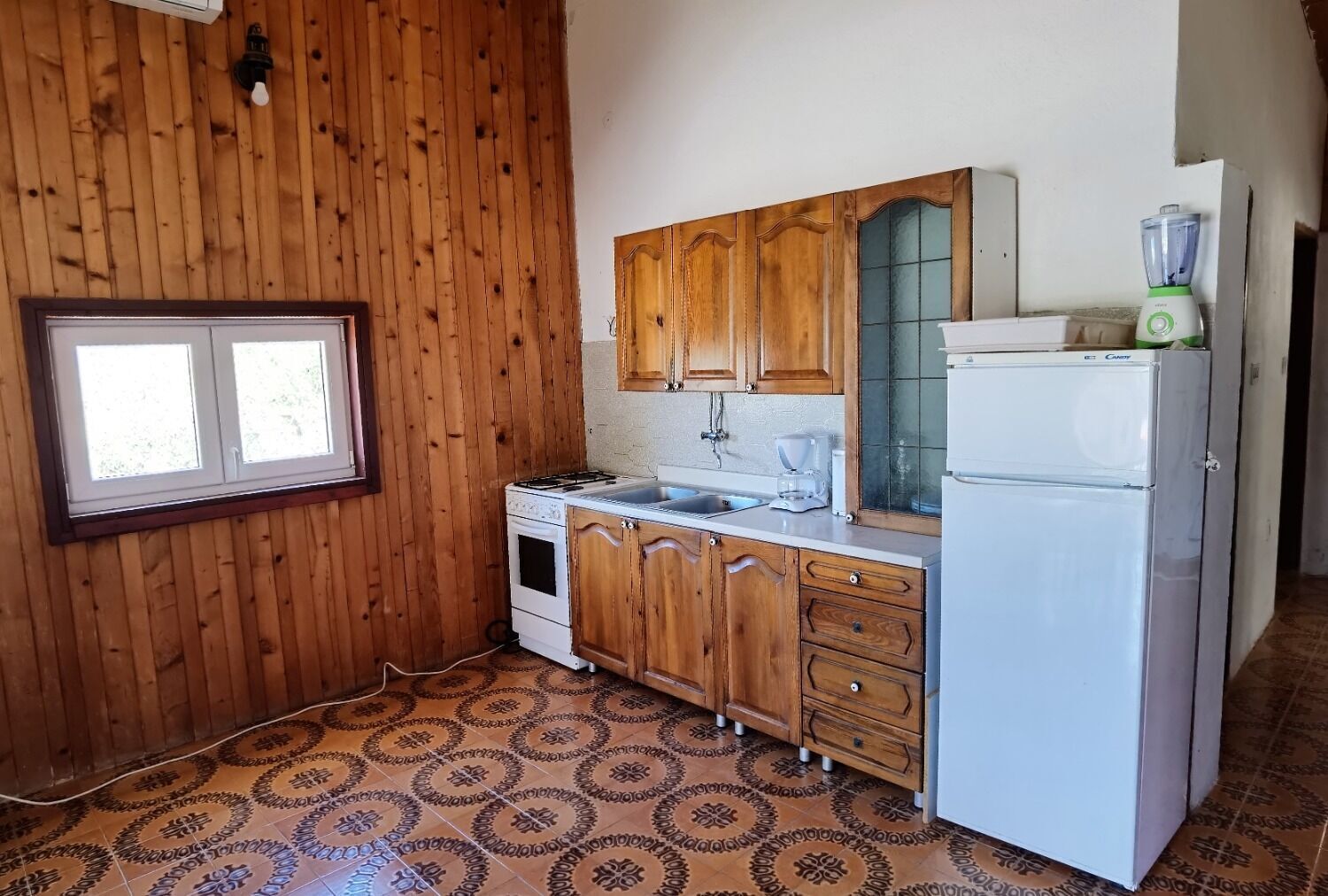 Apartment (A1) | Private kitchen | Fridge, microwave, oven, stovetop