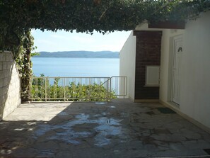 Water view - Apartments Mirela (Omis)