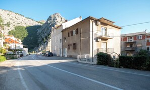 Building design - Apartment Tom (Omis)