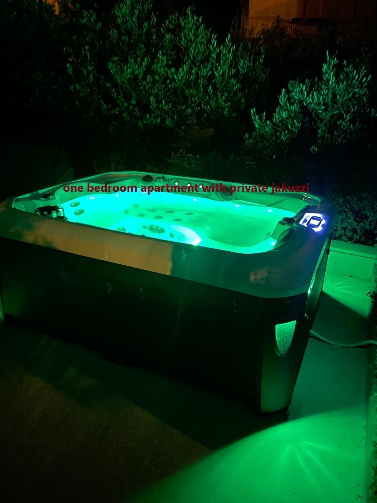 Departamento (A2) | Tina de hidromasaje al aire libre