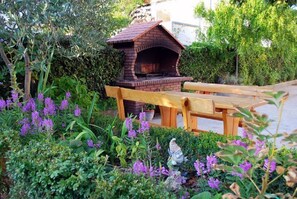 BBQ/picnic area - Apartments Franciska i Tihomir (Rab)