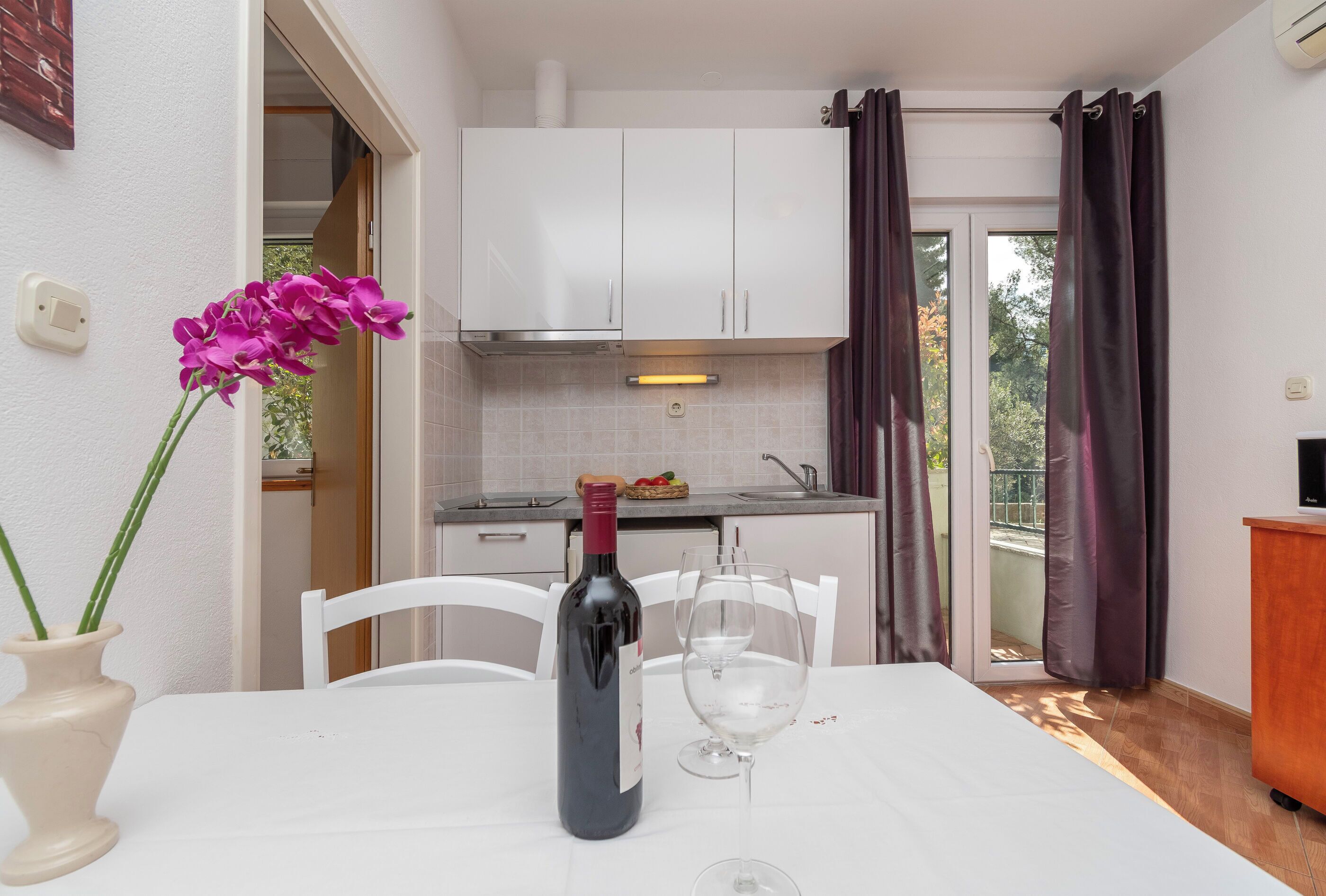 Apartment (A5) | Private kitchen