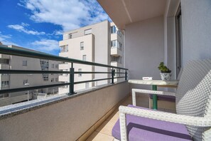 Room (S2) | Terrace/patio - Apartments Jovize (Makarska)