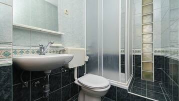 Zimmer (S3) | Badezimmer