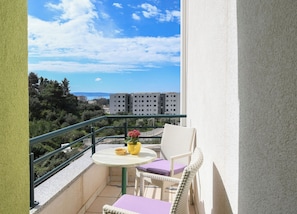 Room (S3) | Terrace/patio - Apartments Jovize (Makarska)