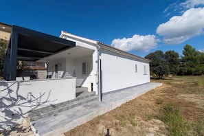 Building design - House Branka (Vir)