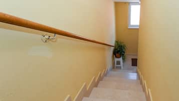 Apartamento (A1) | Escadaria