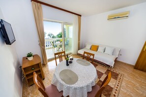 Apartment (A2) | Dining - Apartments Cloe (Zadar)