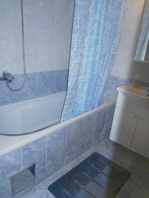 Apartment (A1) | Bathroom - Apartments Niki (Slivno)