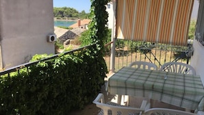 Balcony - Apartment Ivica (Sucuraj)