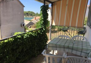 Balcony - Apartment Ivica (Sucuraj)