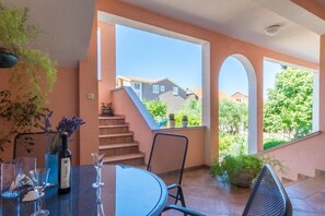Apartment (A1) | Speisen