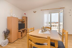 Apartment (A2) | Speisen
