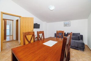 Apartment (A1) | Ruang tamu