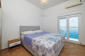 Studio (A3) | Free WiFi - Apartment Toma (Karlobag)