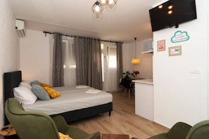 Studio (A1) | Private kitchen - Apartments Edvard (Split)