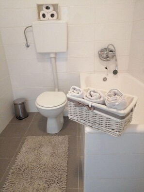 Apartment (A2) | Bathroom - Apartment Anka (Marina)