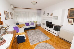 Apartment (A1) | Living room