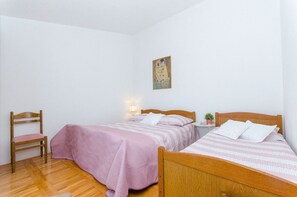 Tabla de planchar con plancha y wifi gratis 