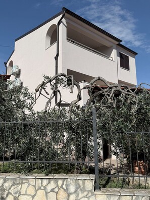 Apartment (A1) | Exterior - Apartment Sanda (Solta)