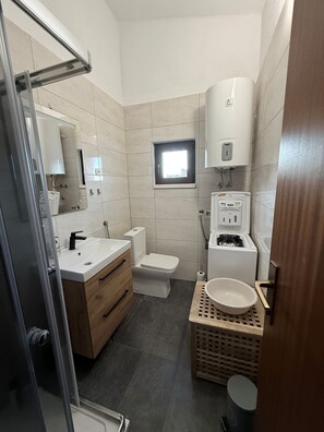 Apartment (A1) | Bathroom | Shower - Apartment Sanda (Solta)