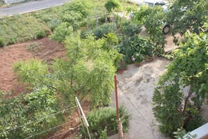 Apartment (A1) | Courtyard - Apartments Slavica (Tisno)