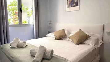 Ferros/tábuas de passar roupa, Wi-Fi, roupa de cama