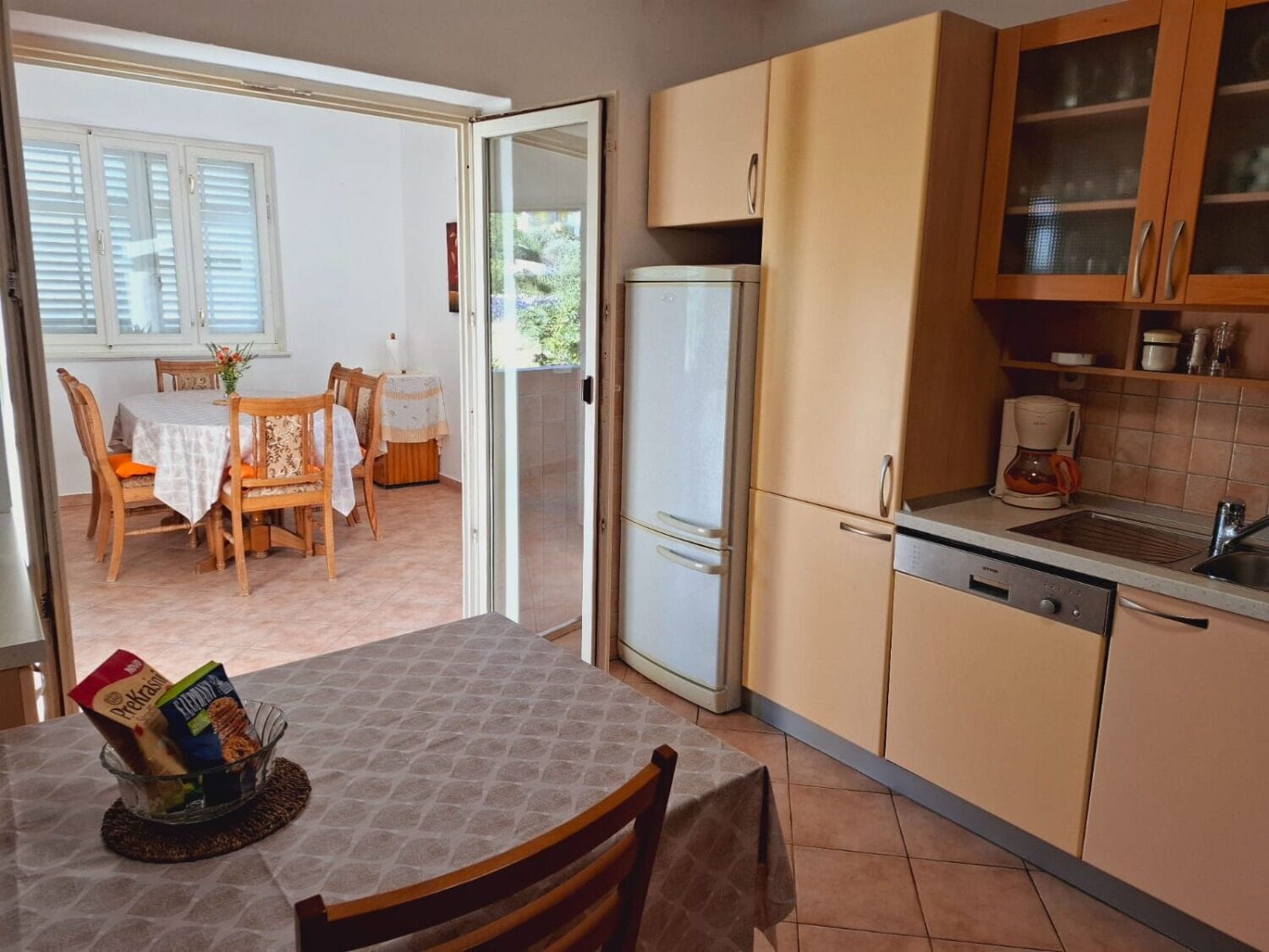 Apartment (A2) | Private kitchen | Espresso maker, fridge, oven, stovetop