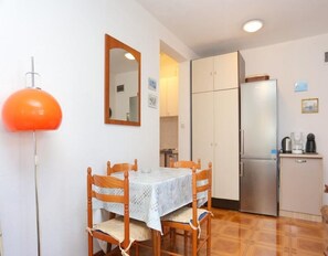 Apartment (A1) | Speisen