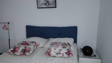 Apartment (A3) | Iron/ironing board, free WiFi