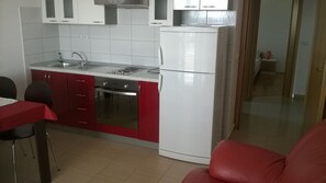 Apartment (A3) | Private kitchen | Fridge, stovetop, espresso maker, electric kettle - Apartment Markle (Rab)