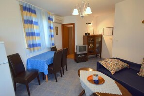 Apartment (A2) | Living room - Apartments Jozefina (Malinska-Dubasnica)
