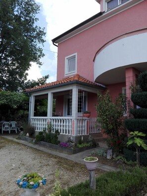 Building design - Apartments Jozefina (Malinska-Dubasnica)