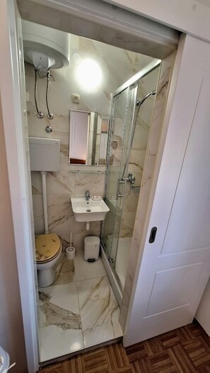 Apartment (A1) | Bathroom | Towels - Apartment Zvone (Sali)