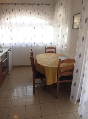 Apartment (A1) | Dining - Apartments Dani 2 (Biograd na Moru)