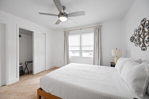 House, Multiple Beds, Hot Tub, Garden View (Nookside Grand Estate) - Nookside Grand Estate For 8 (Hamilton)