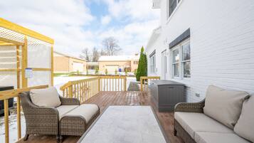 House, Multiple Beds, Hot Tub, Garden View (Nookside Grand Estate) | Terrace/patio