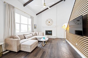 House, Multiple Beds, Hot Tub, Garden View (Nookside Grand Estate) | Living area - Nookside Grand Estate For 8 (Hamilton)