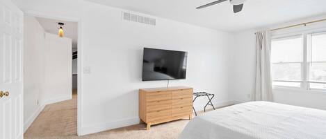 4 habitaciones, decoración personalizada y muebles diferentes