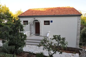 Building design - Apartments Desa (Blato)