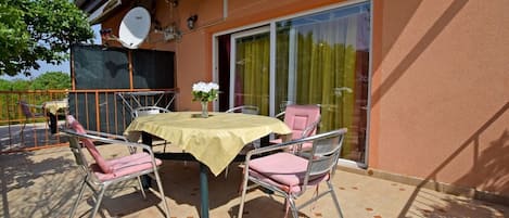 Apartment (A1) | Terrace/patio