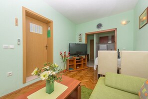 Apartment (A3) | Living room - Apartments and Room Goran (Makarska)