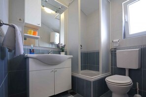 Apartment (A1) | Bathroom - Apartments and Room Goran (Makarska)