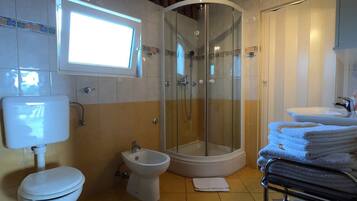 Apartment (A1) | Badezimmer
