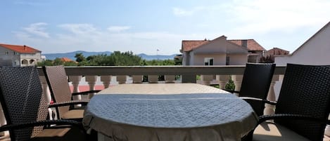 Departamento (A1) | Terraza o patio