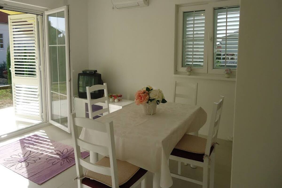 아파트 (A1) | 다이닝