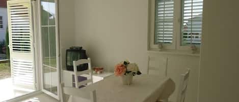 شقة (A1) | تناول الطعام