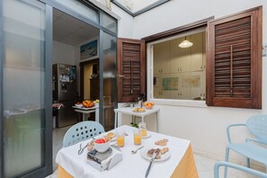 Dining - Single Room at Bnb Via Roma (Marsala)