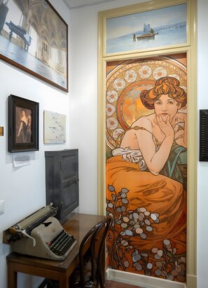 المنشأة من الداخل