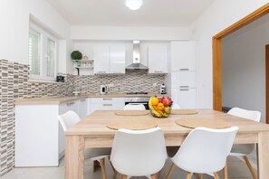 Apartment (A1) | Private kitchen - Apartment Sunny (Lumbarda)